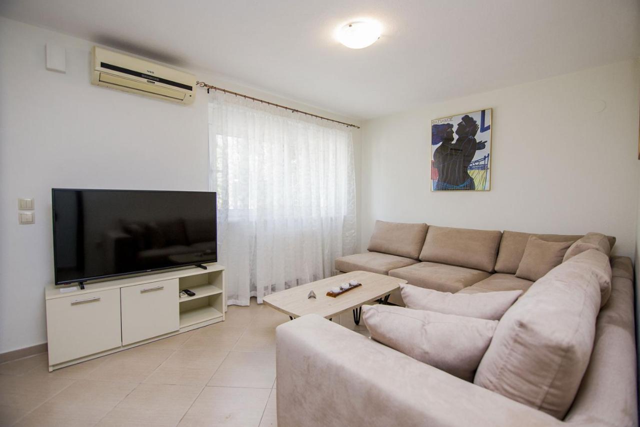 Kasta Bnb Офринион Екстериор снимка